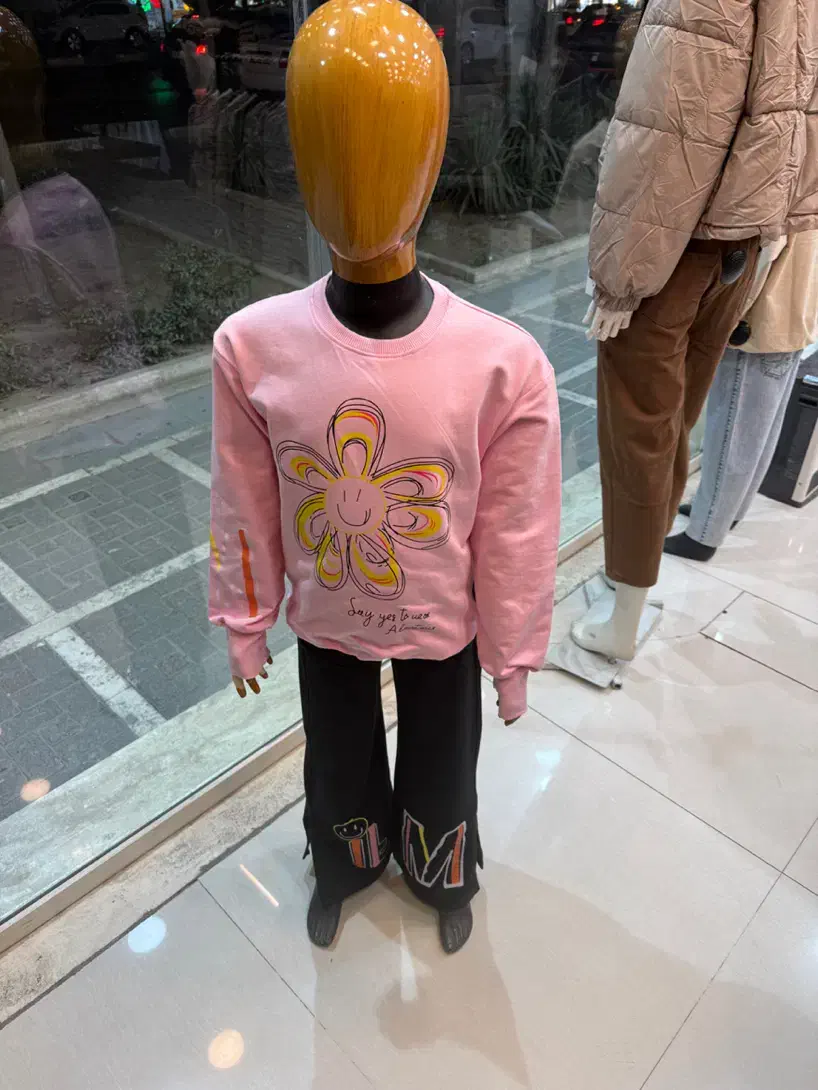 مانکن بچگانه ۲ سال و ۱۰ سال|فروشگاه و مغازه|مشهد, رضاشهر|دیوار