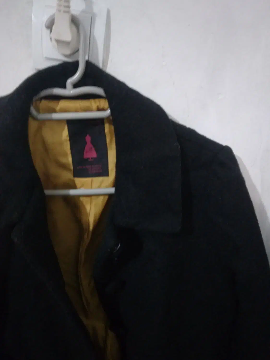 پالتو وکاپشن مانتو و... همگی خارجی|لباس|کرمانشاه, |دیوار