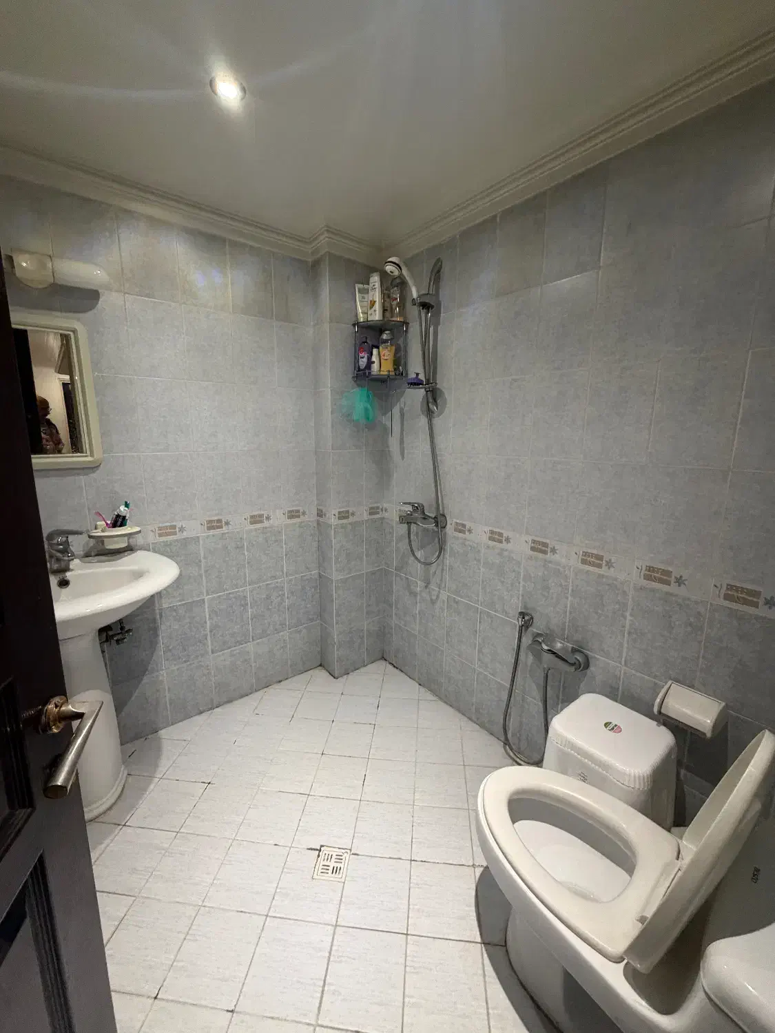 دو خوابه / رو به کوچه/فول امکانات