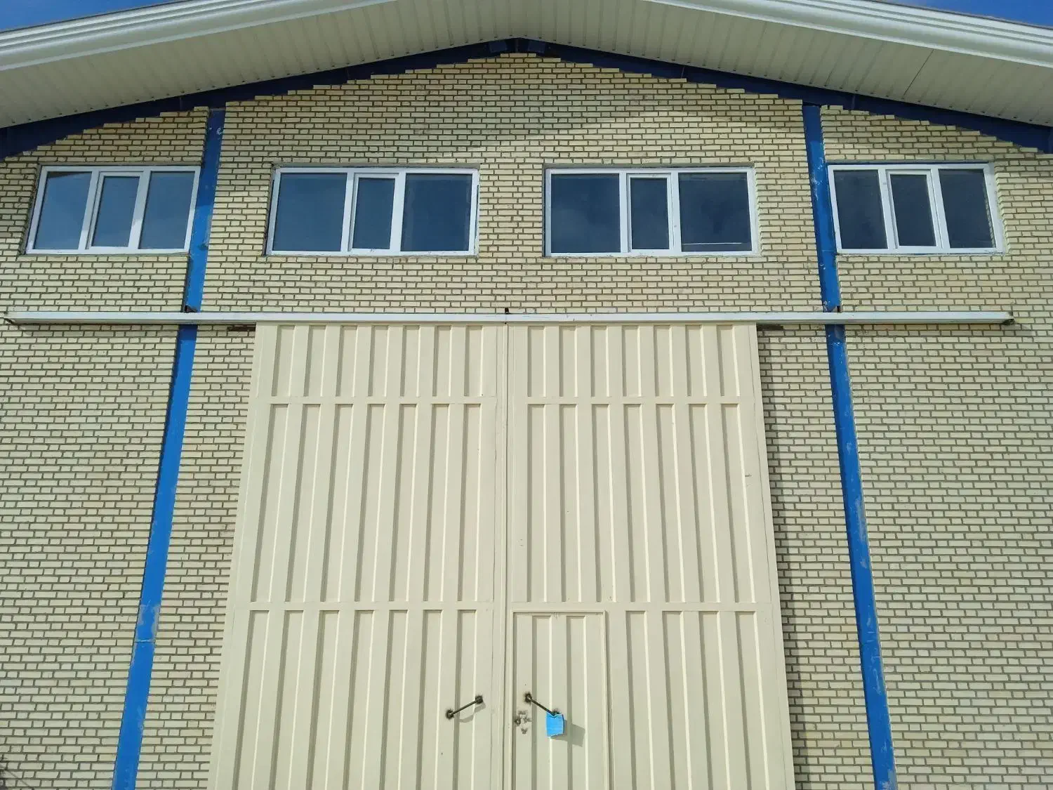 اجاره سوله  بر جاده|اجارهٔ دفتر صنعتی، کشاورزی، تجاری|هیر, |دیوار