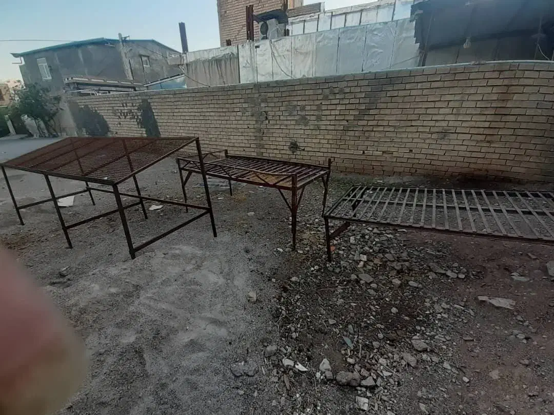 تخت های میوه فروشی تعداد ۸ عدد|فروشگاه و مغازه|دره شهر, |دیوار