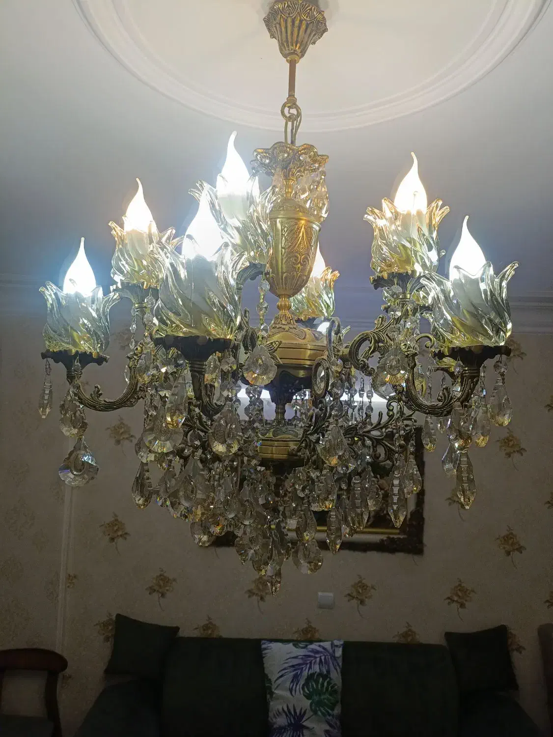 لوستر برنزی ۱۲ شاخه در حد نو|لوستر و چراغ آویز|فردیس, فردیس|دیوار