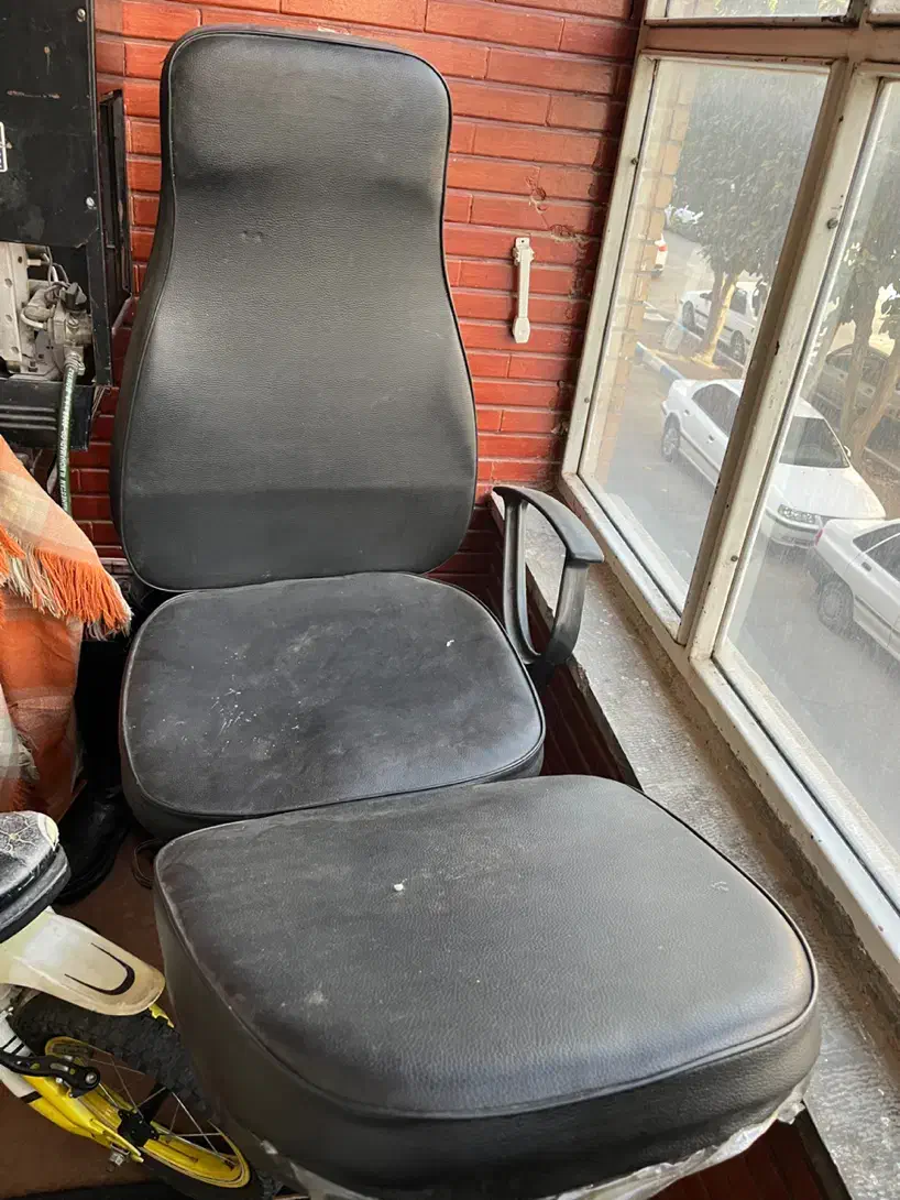 فروش صندلی اصلاح و میکاپ و پاکسازی|آرایشگاه و سالنهای زیبایی|شاهینشهر, بانک استان|دیوار