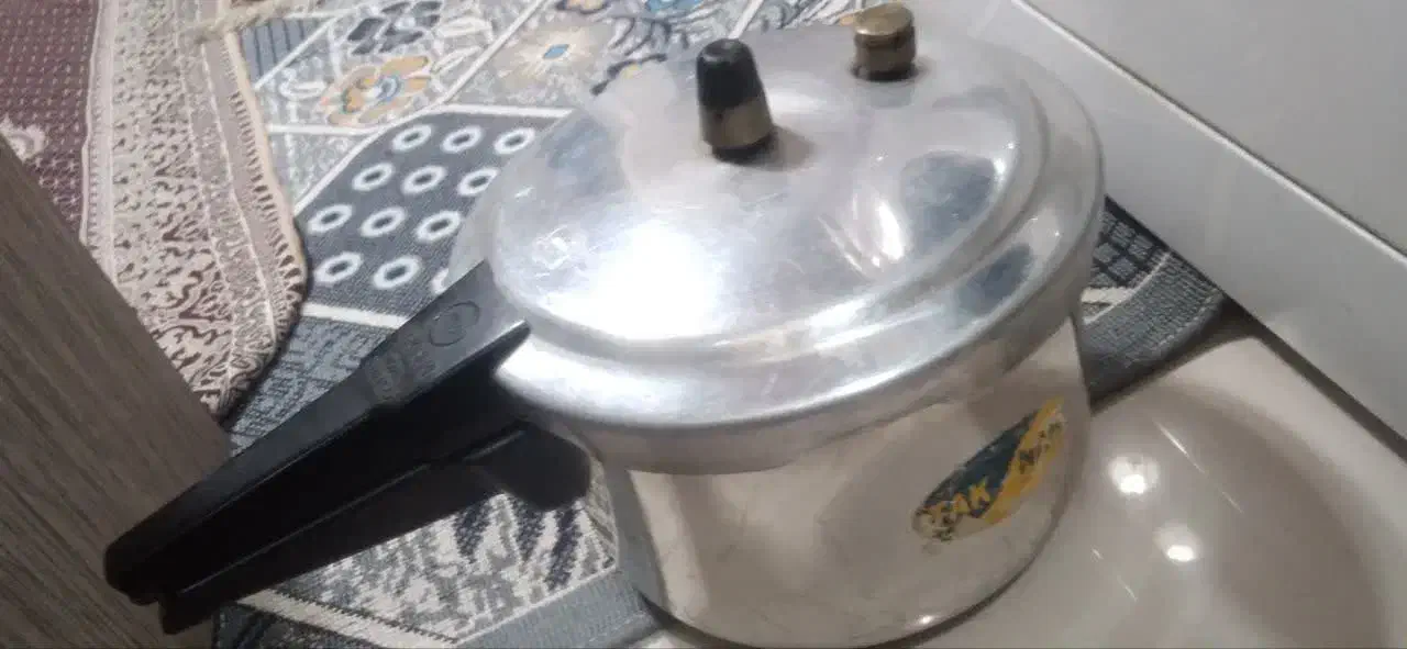 زودپز|ظروف پختوپز|کاشان, شهرک خاتم الانبیا (مسکن ملی کاشان)|دیوار