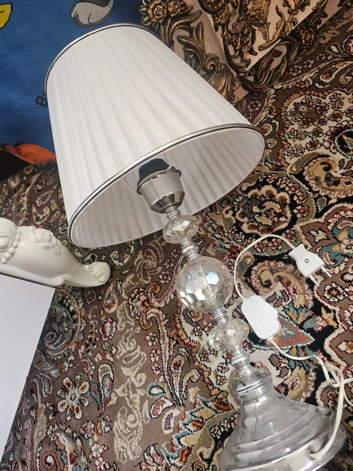 آباژور کنار تخت|چراغ خواب و آباژور|قم, نوقطار|دیوار