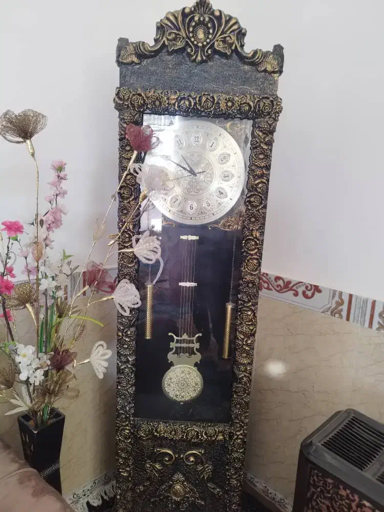 ساعت ایستاده و گلدان|ساعت دیواری و تزئینی|مهران (ایلام), |دیوار