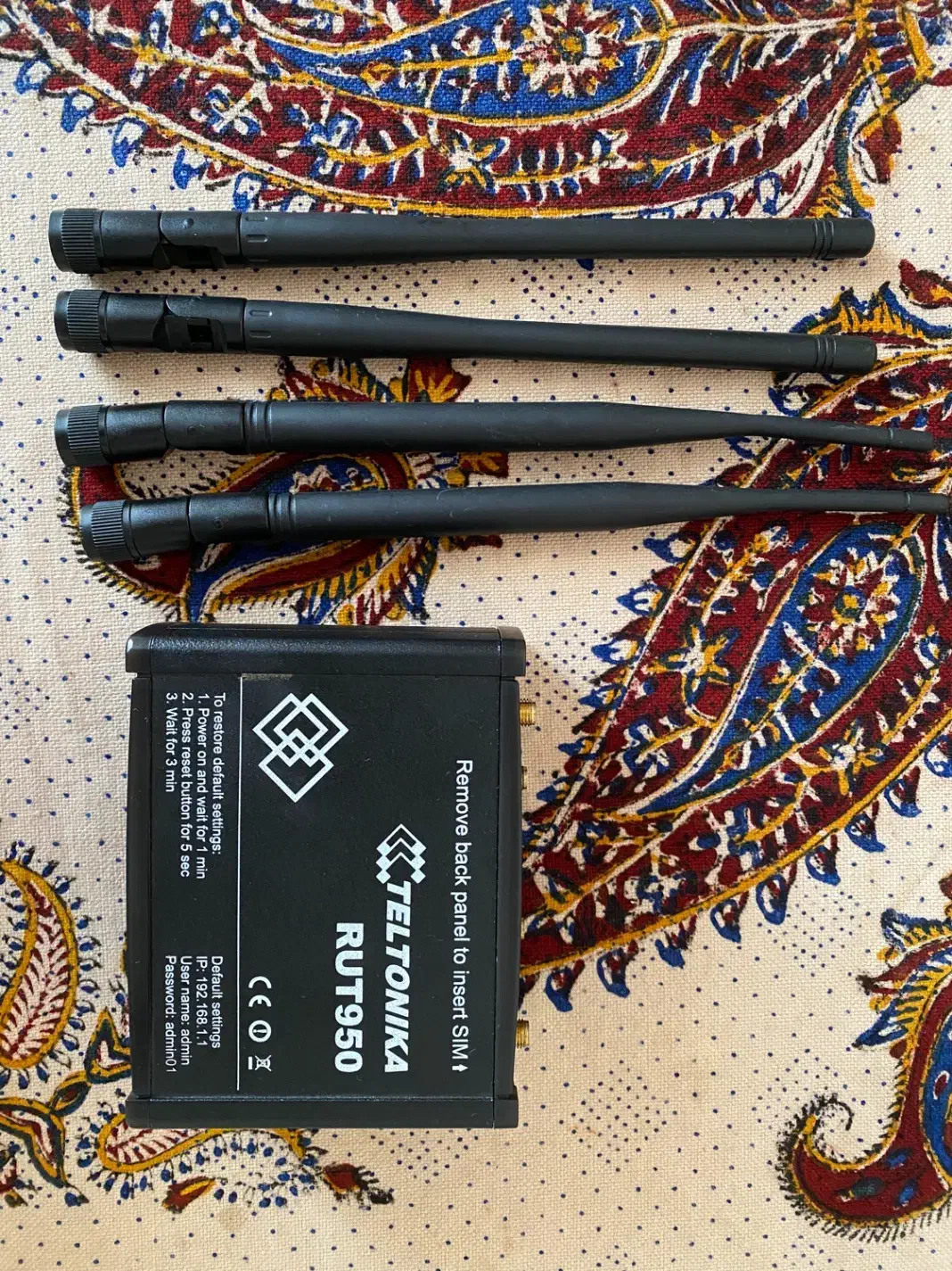 مودم سیمکارتی 4G Teltonika Rut950|مودم و تجهیزات شبکه|تهران, کامرانیه|دیوار