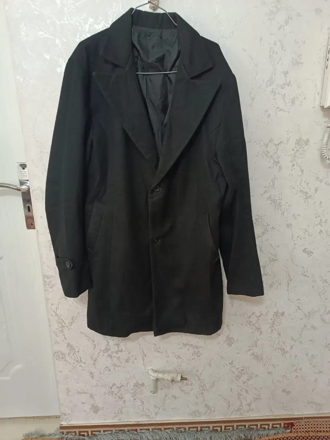 کت و کاپشن و پالتو|لباس|قدس, شهر‌قدس|دیوار