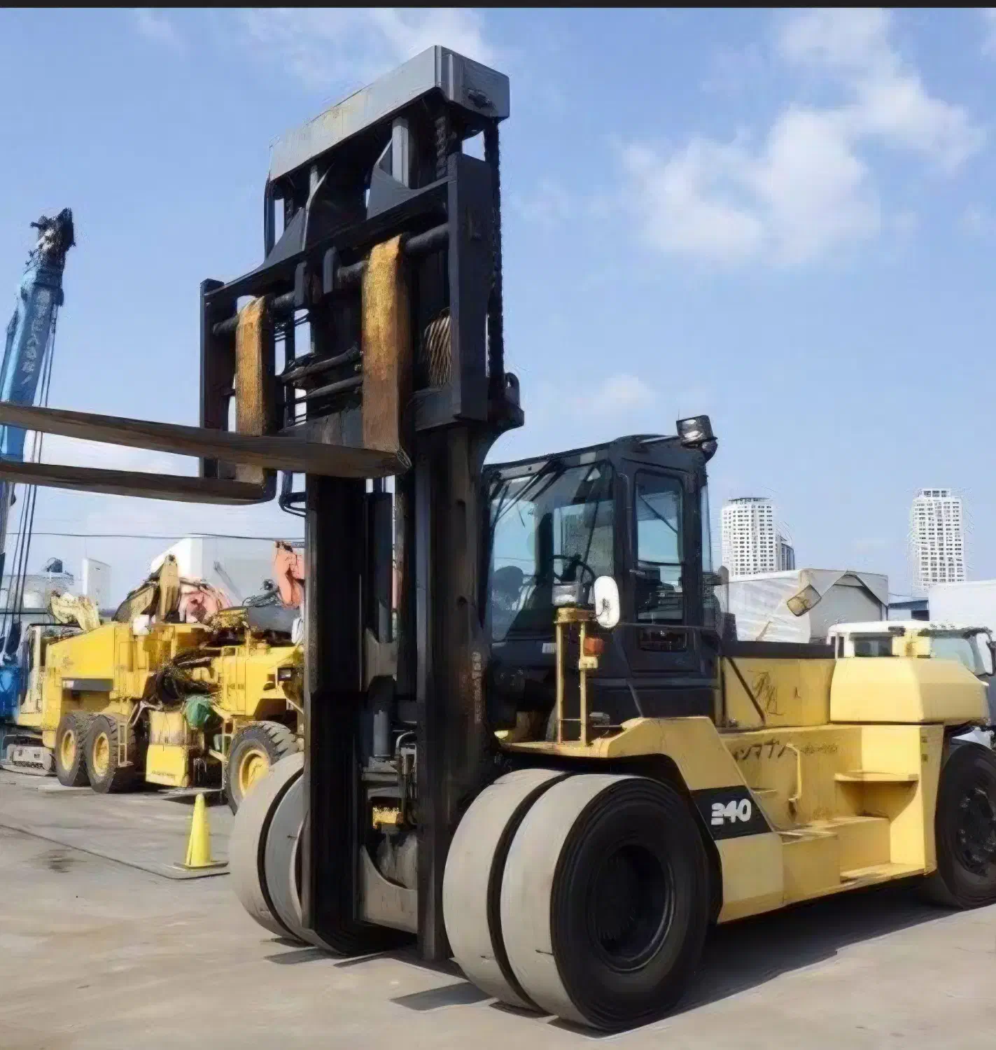 راننده لیفتراک با گواهینامه ویژه|استخدام صنعتی، فنی، مهندسی|کوهپایه, |دیوار