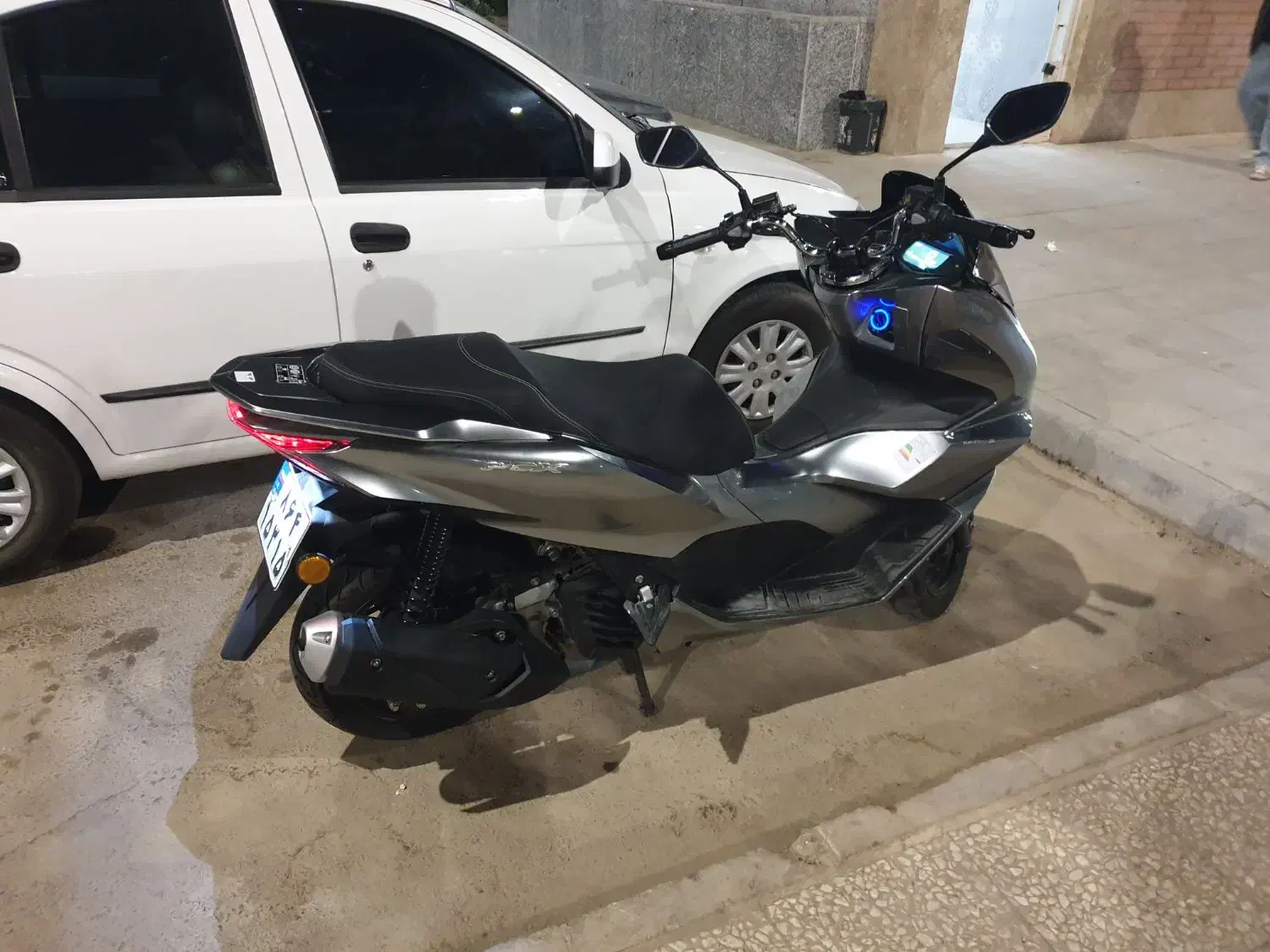 موتور هوندا pcx ، ۱۷۰. ، مدل ۱۴۰۳|موتورسیکلت|شاهین‌شهر, حافظ شمالی|دیوار