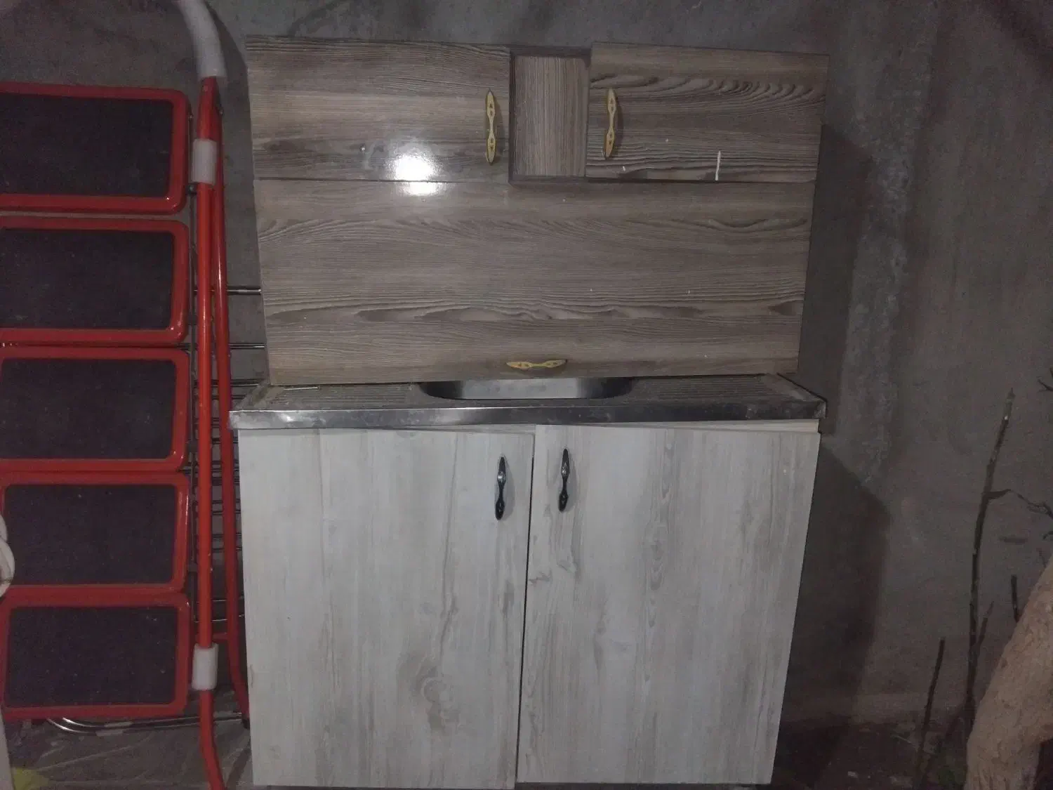 آبچکان و ظرف شویی|آبچکان و نظمدهنده ظروف|تبریز, |دیوار