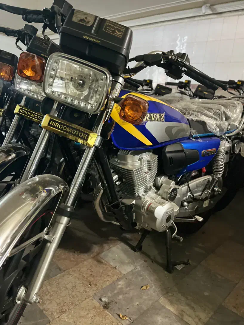 پرواز ۲۰۰ cdi|موتورسیکلت|تبریز, |دیوار