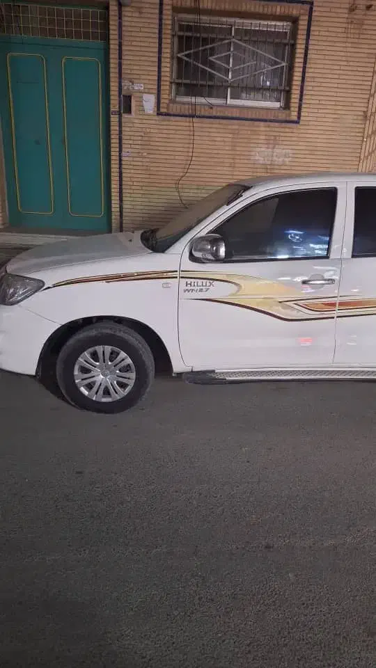 هایلوکس|خودرو سواری و وانت|بندرعباس, |دیوار