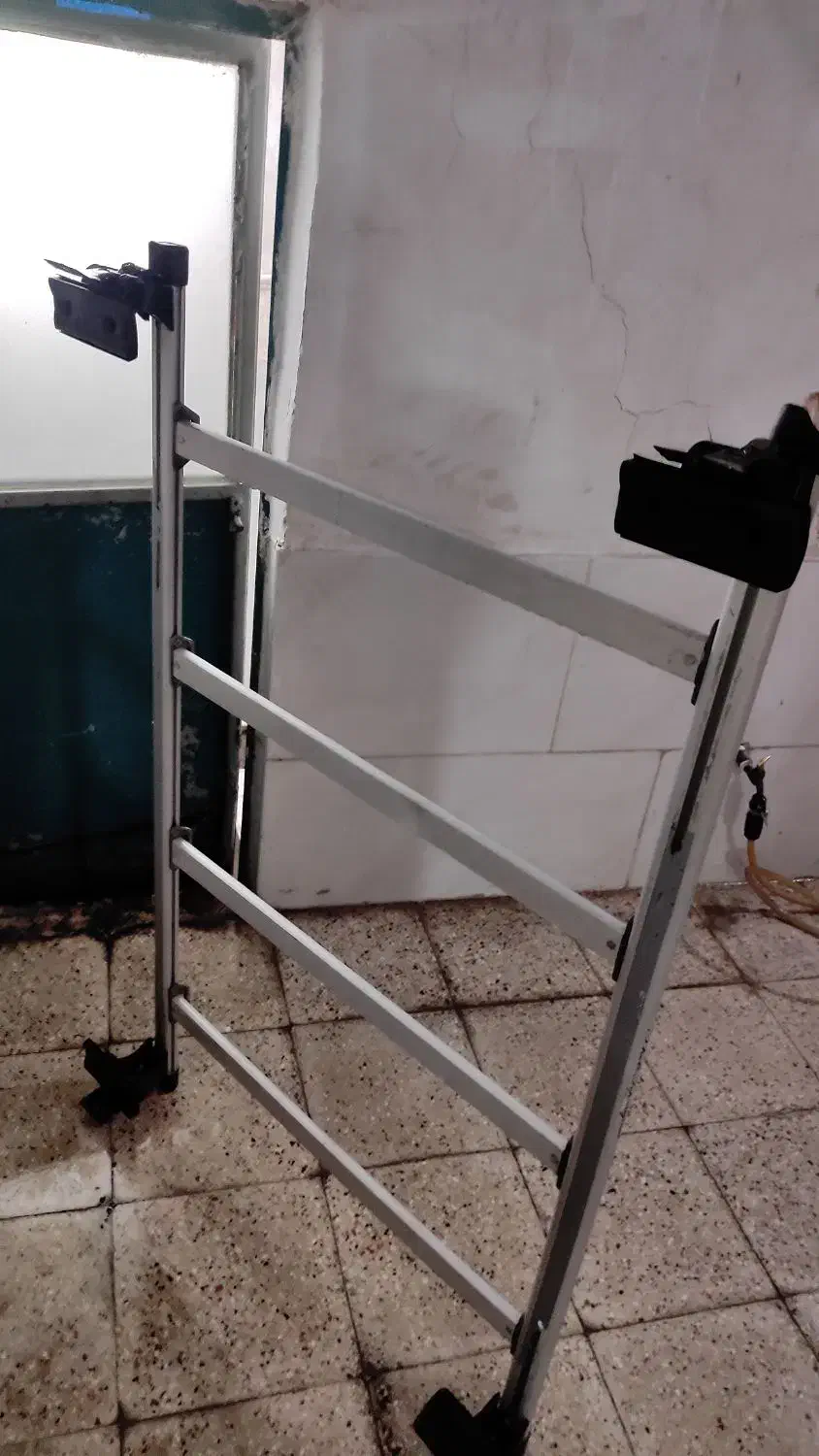 باربند تولی تاپ در حد نو بوق سوتی و۱۰۱۱|قطعات یدکی و لوازم جانبی|مشهد, رده|دیوار