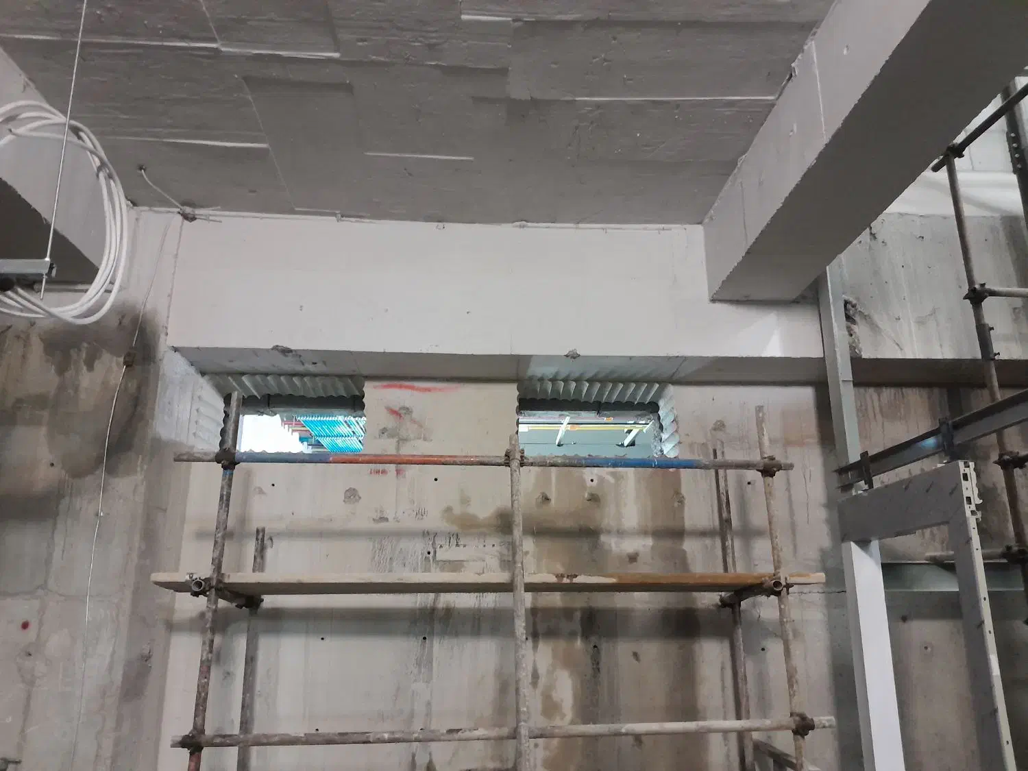 کرگیری وبرش بتن و جوش سگمنت مته کرگیری|خدمات پیشه و مهارت|تهران, نیروی هوایی (پیروزی)|دیوار