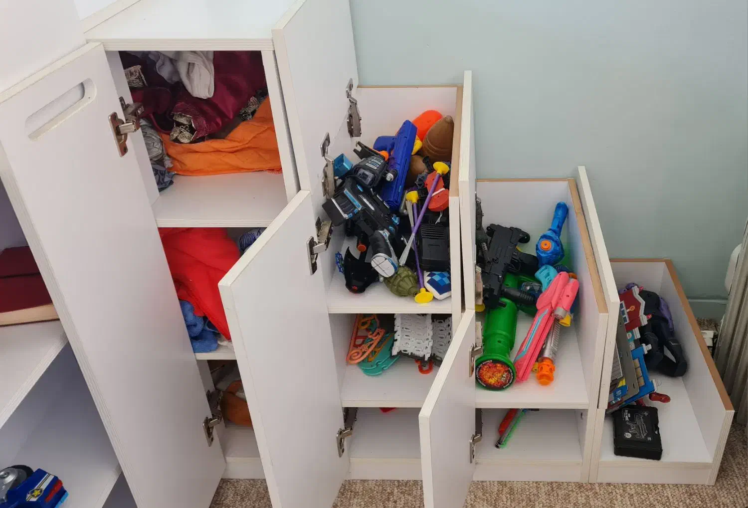 تخت کودک|تخت و صندلی بچه|جم, |دیوار