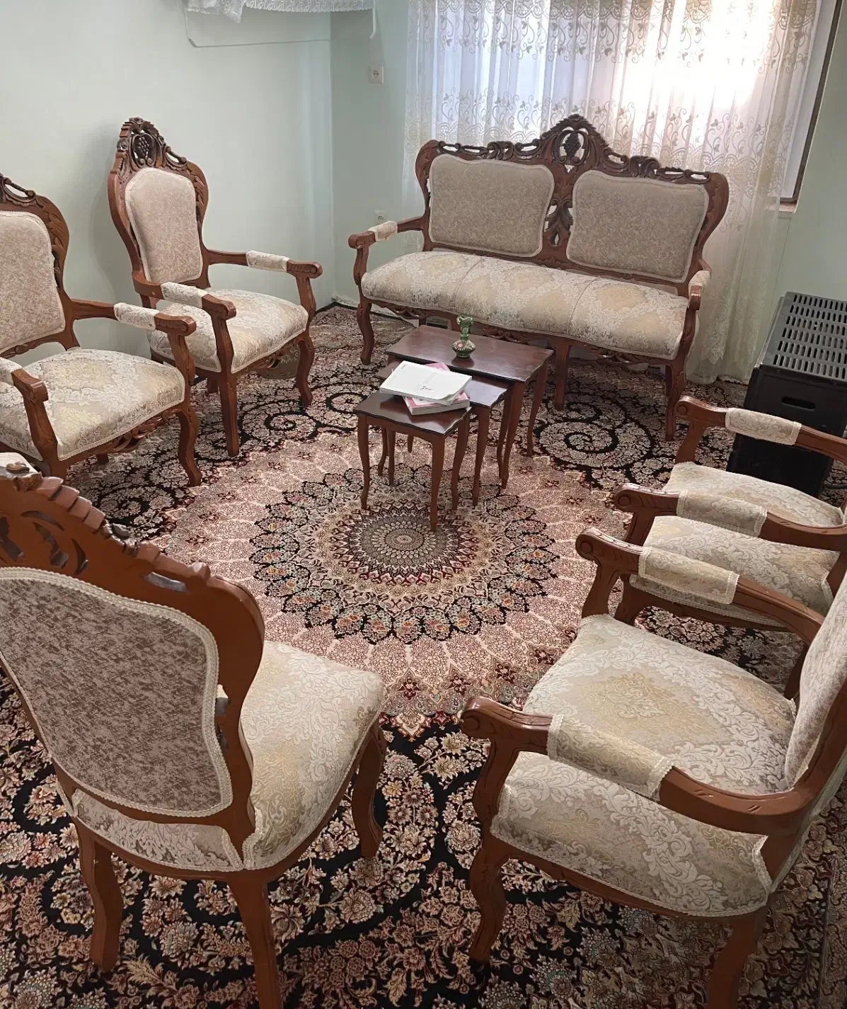 مبلمان ۷ نفره با دو تا صندلی میزبان|مبلمان خانگی و میز عسلی|شاهرود, |دیوار