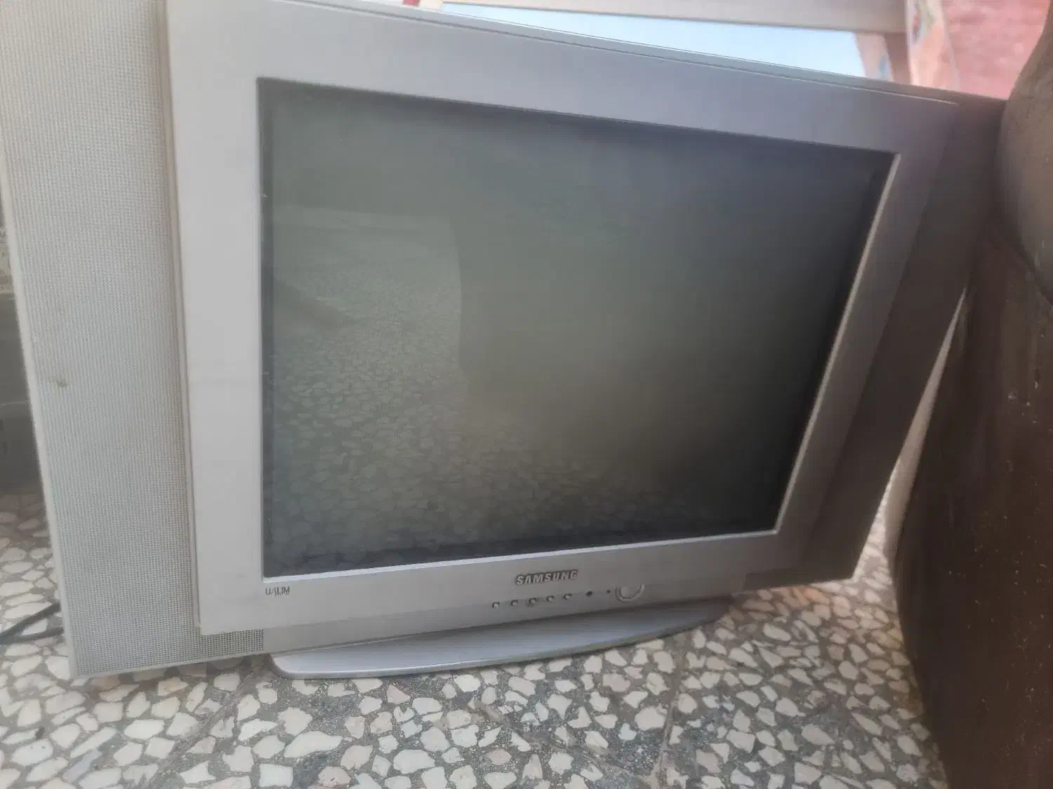 دو عدد تلویزون سالم و تمیز درجه ۱|تلویزیون و پروژکتور|کاشان, فاز ۲ ناجی آباد|دیوار