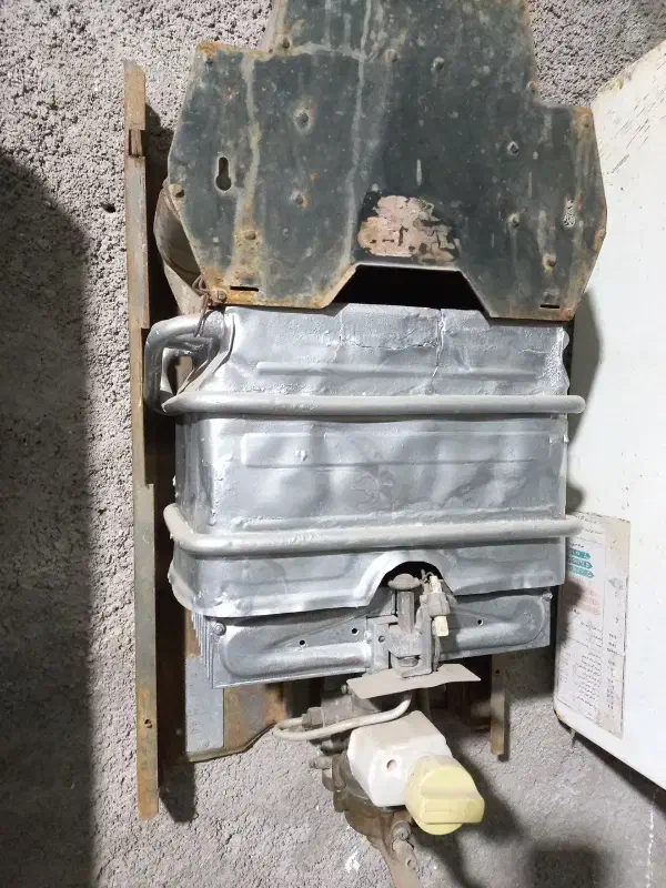 ابگرمکن دیواری|آبگرمکن، پکیج، شوفاژ|مزرعه کتول, |دیوار