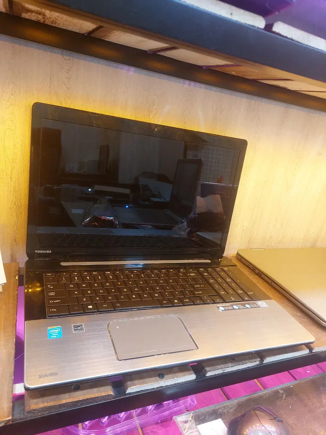لپ تاپ توشیبا هشت هسته ای|رایانه همراه|کرج, شهرک آسمان|دیوار