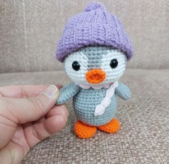 عروسک|اسباب‌بازی بچه|همدان, |دیوار