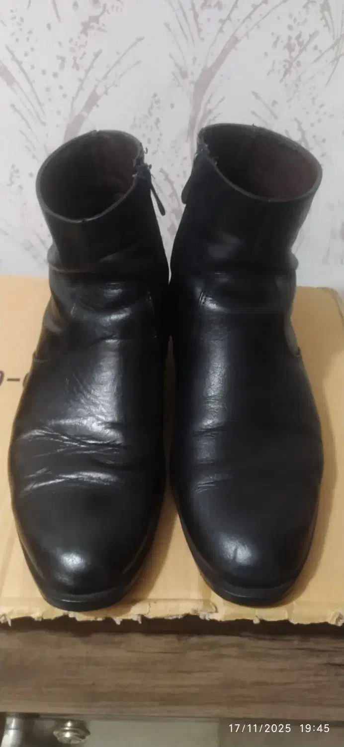 دو جفت کفش چرم سالم|کیف، کفش، کمربند|سنندج, |دیوار