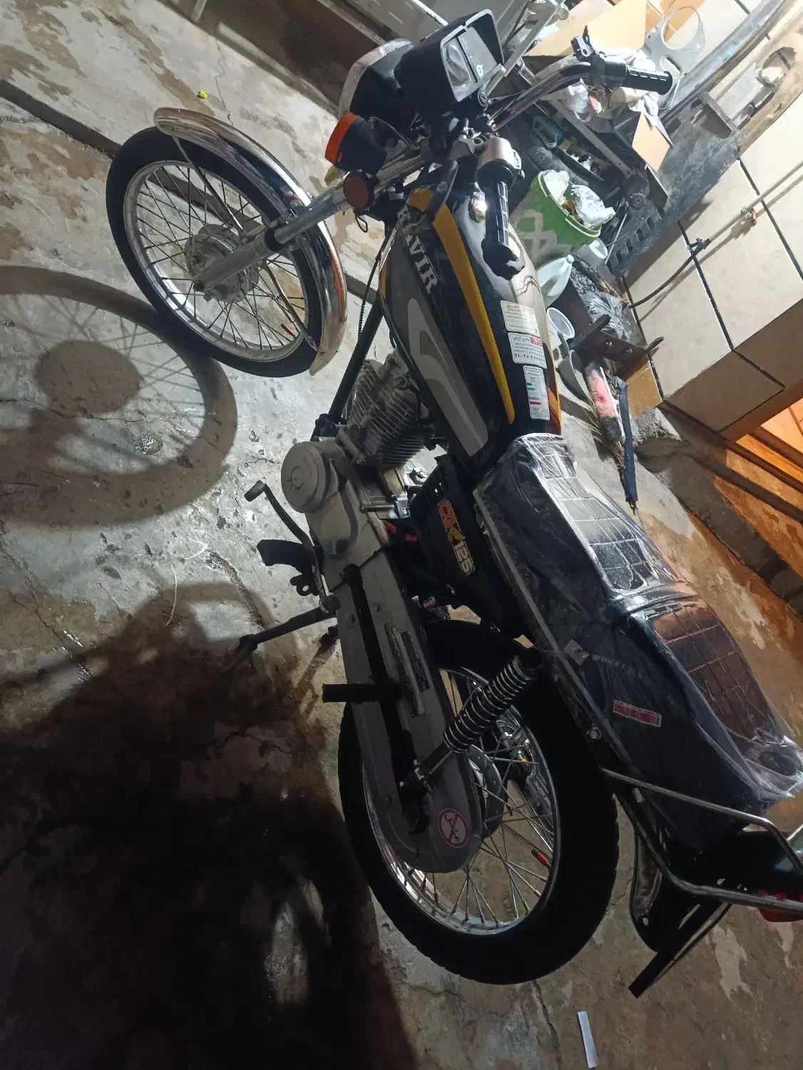 موتور سیکلت در حد خشک|موتورسیکلت|مسجد سلیمان, |دیوار