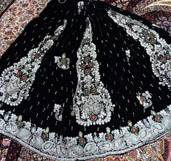 لباس محلی|لباس|شهرکرد, |دیوار