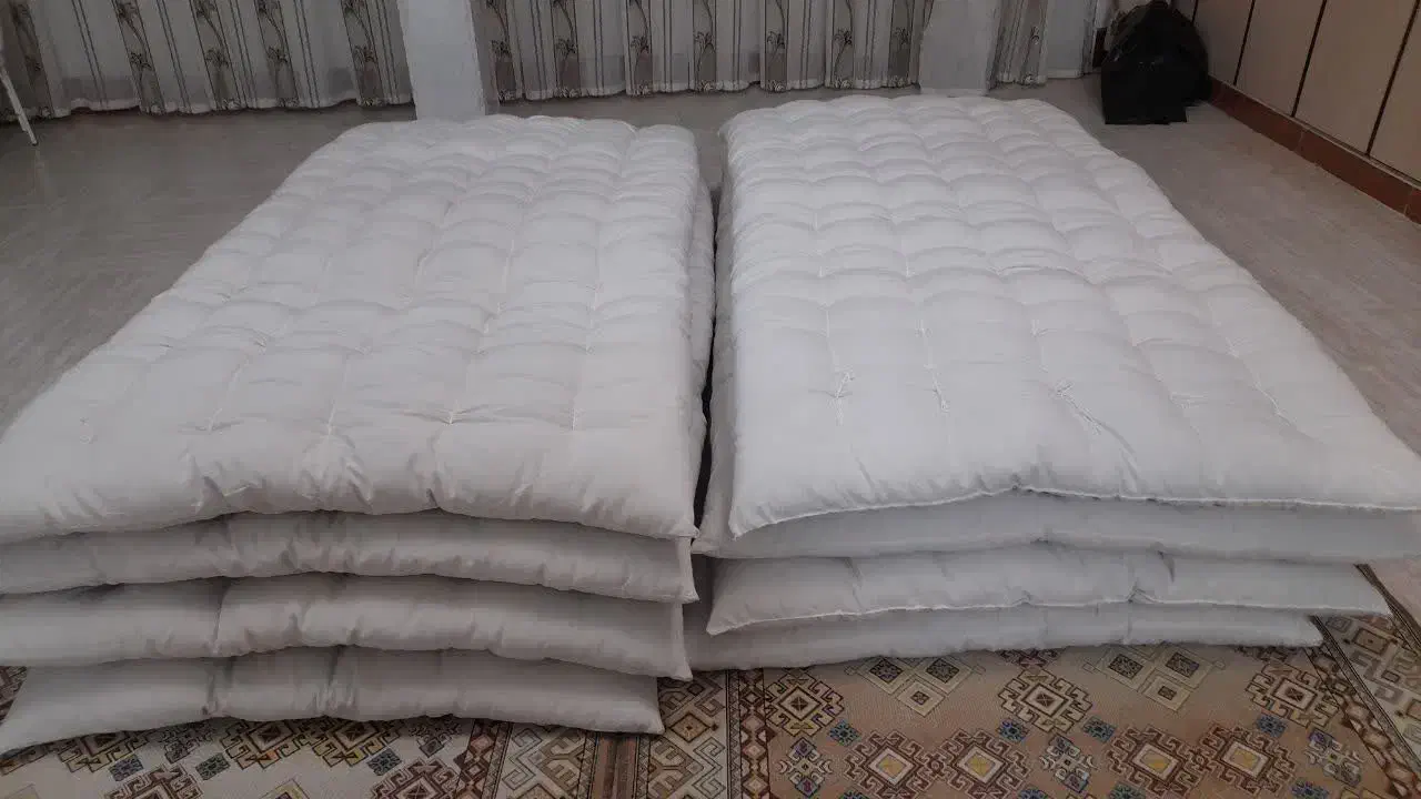 تشک|رختخواب، بالش، پتو|سراب, |دیوار