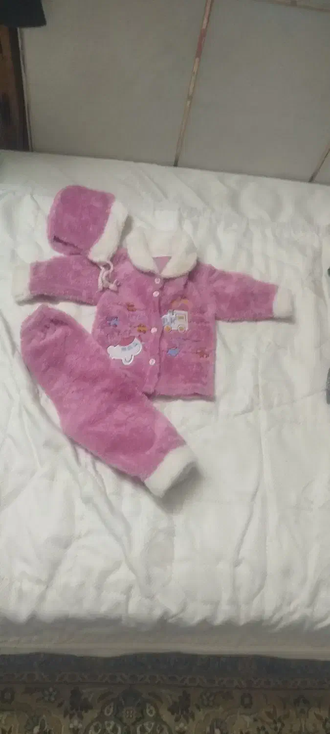 لباس بچگانه|کفش و لباس بچه|شاهینشهر, گزبرخوار|دیوار