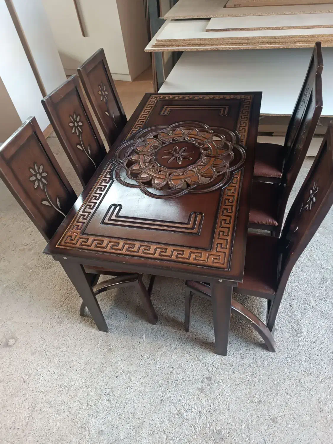 میزصندلی چوبی ناهار خوری شش نفره درحد نو ده میلیون|میز و صندلی غذاخوری|سبزوار, مدرس|دیوار