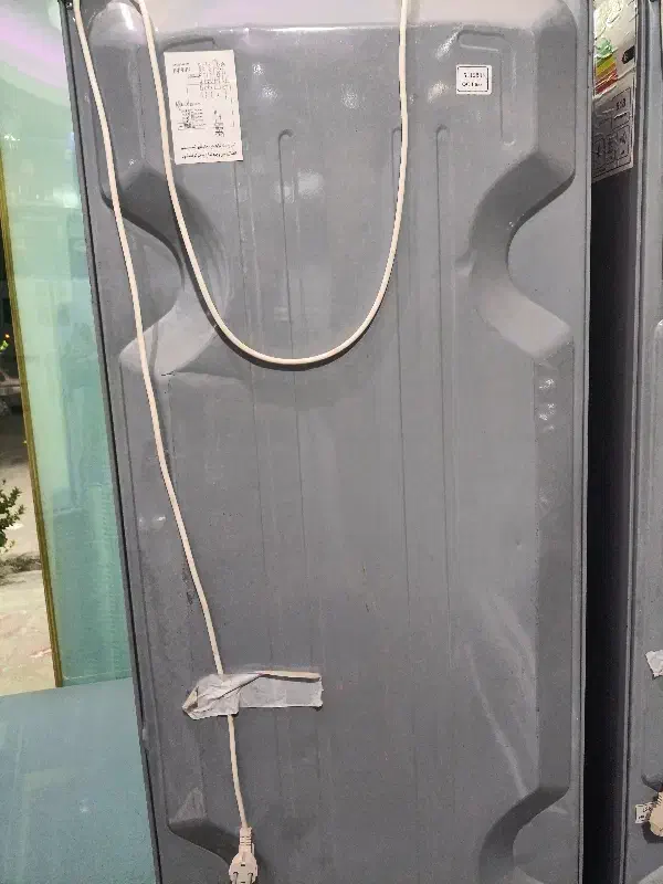 یخچال ۴۰ فوت سیلوان رنگ نقرهای|یخچال و فریزر|قرچک, شهرک الحدید|دیوار