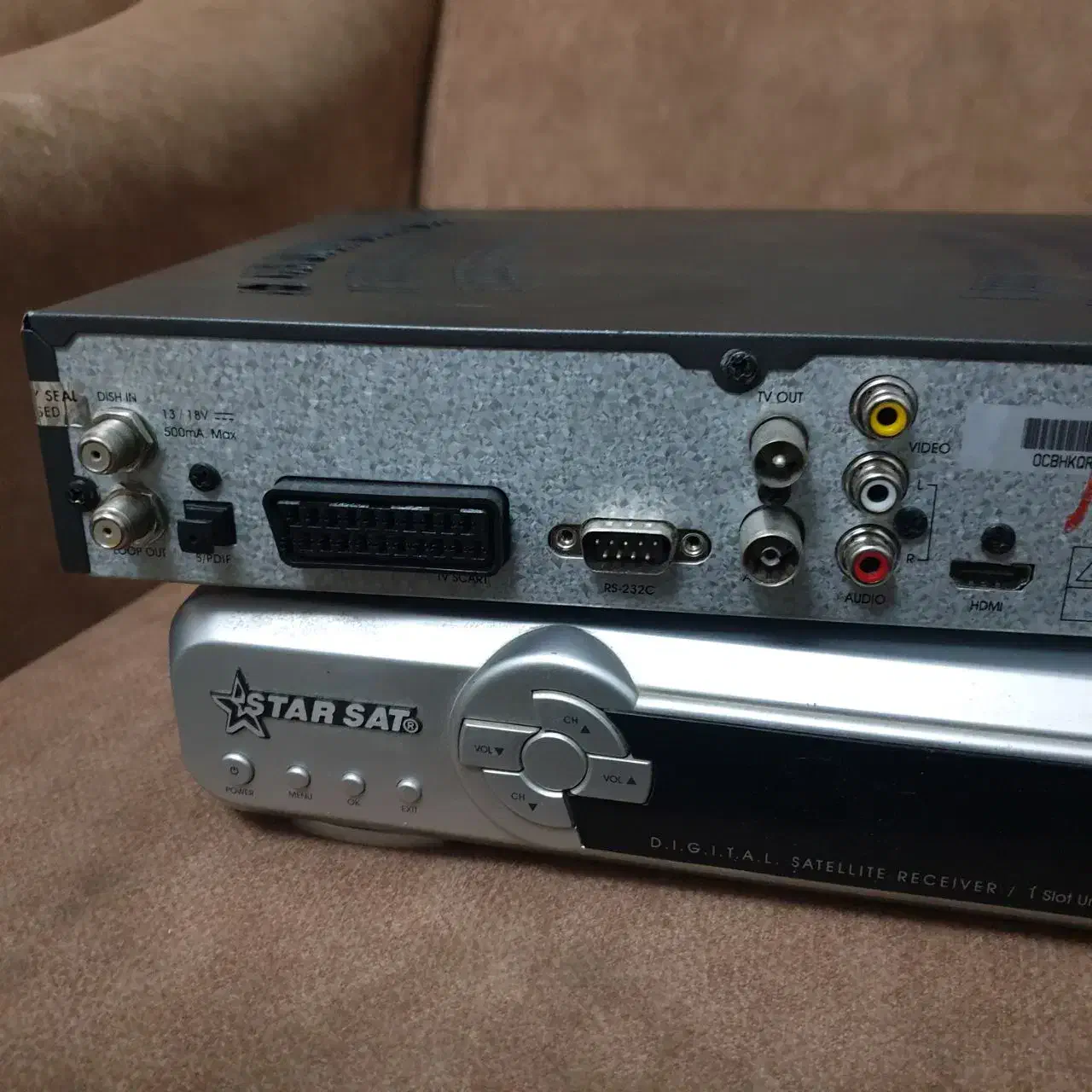 گیرنده دیجیتال|صوتی و تصویری|پرند, فاز ۵|دیوار