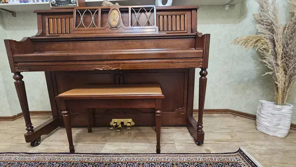 پیانو اکوستیک samick|پیانو، کیبورد، آکاردئون|شیراز, فرهنگ شهر|دیوار