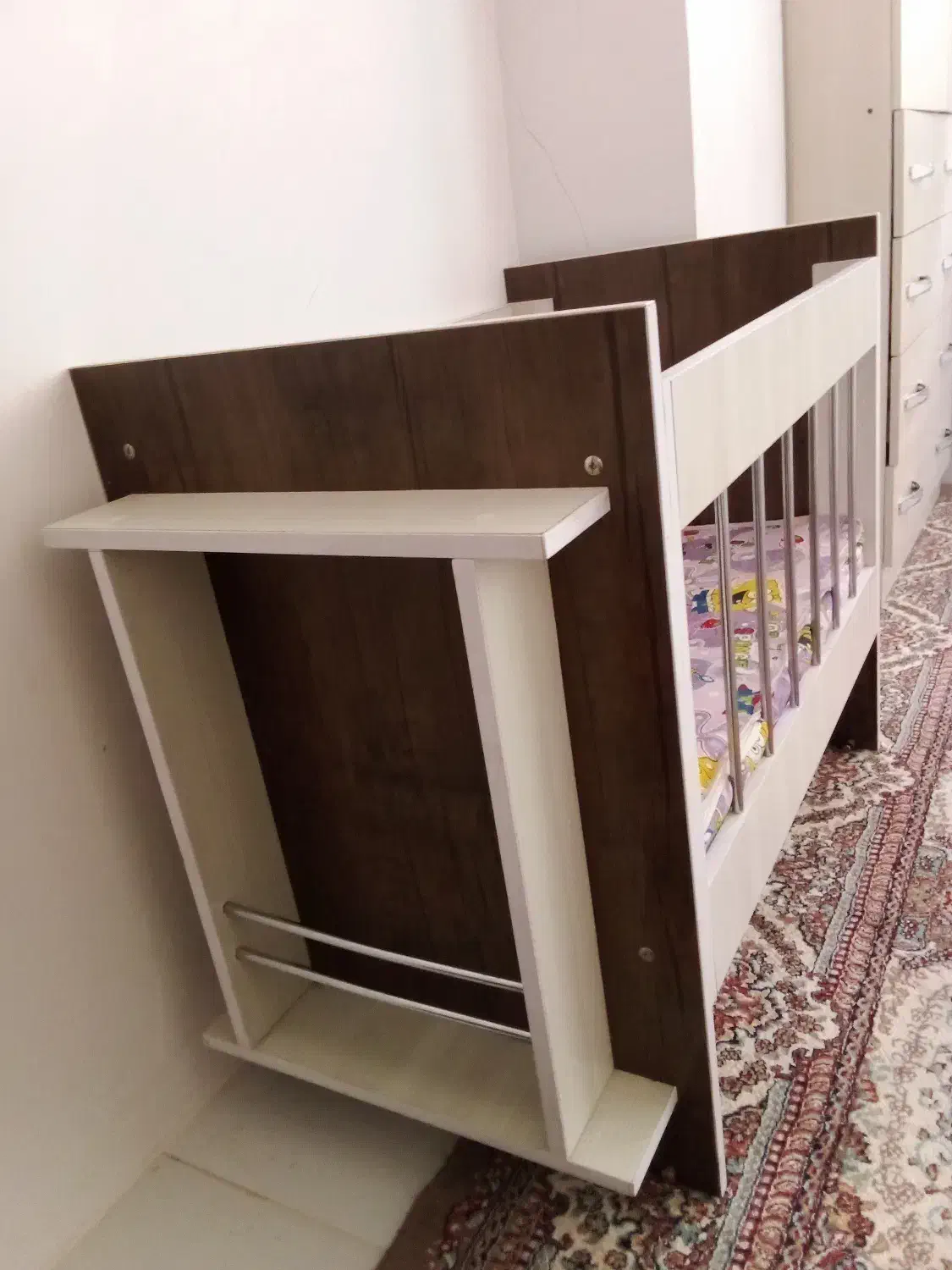 کریروتخت|تخت و صندلی بچه|کرج, عظیمیه|دیوار