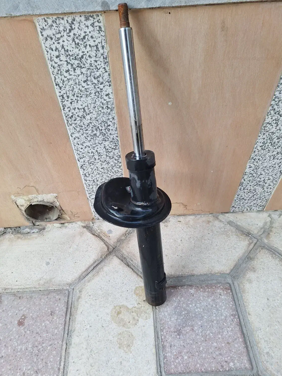 لاستیک پیکان و۱۷۵.کمک پژو.خطرپرشیا..مثلثی خطر|قطعات یدکی و لوازم جانبی|شیراز, احمدی جنوبی|دیوار