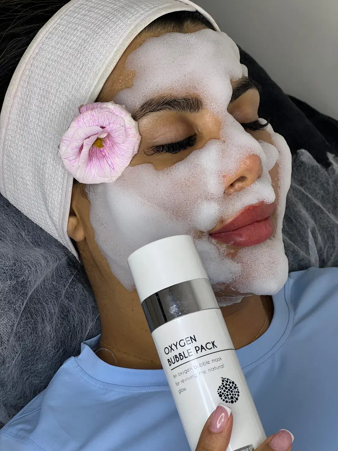 تخفیف به مناسبت روز ارایشگر|خدمات آرایشگری و زیبایی|شیراز, قدوسی غربی|دیوار