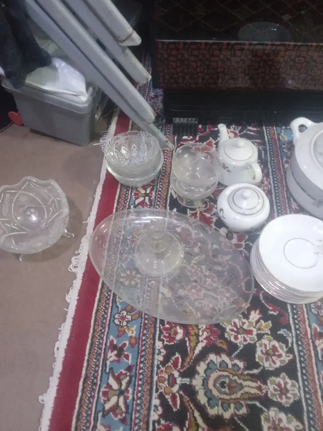 مقداری ظروف ولوازم برقی به فروش میرسدبومهن|ظروف سرو و پذیرایی|بومهن, |دیوار