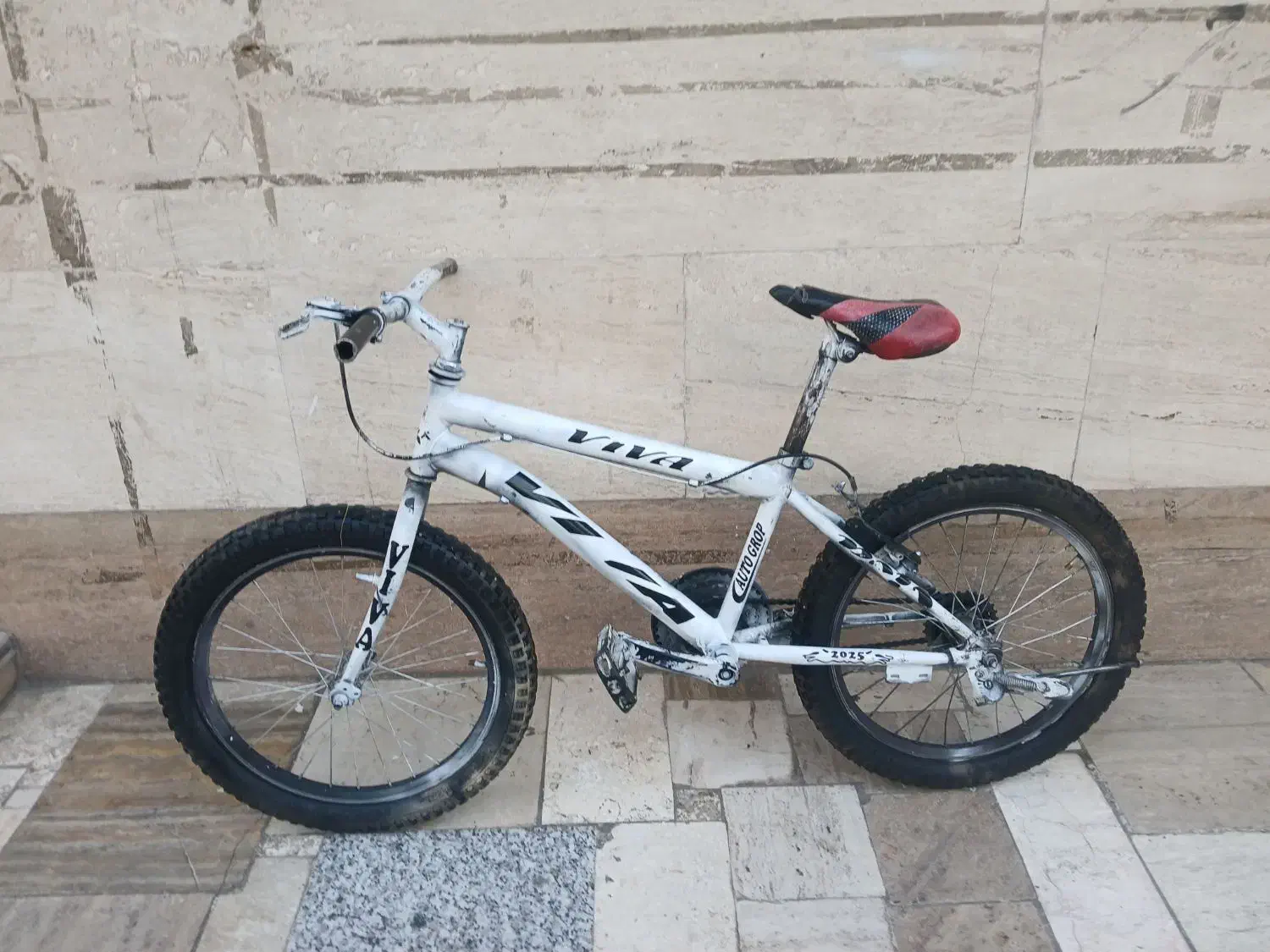 دوچرخه ۲۰|دوچرخه، اسکیت، اسکوتر|قدس, شهر‌قدس|دیوار