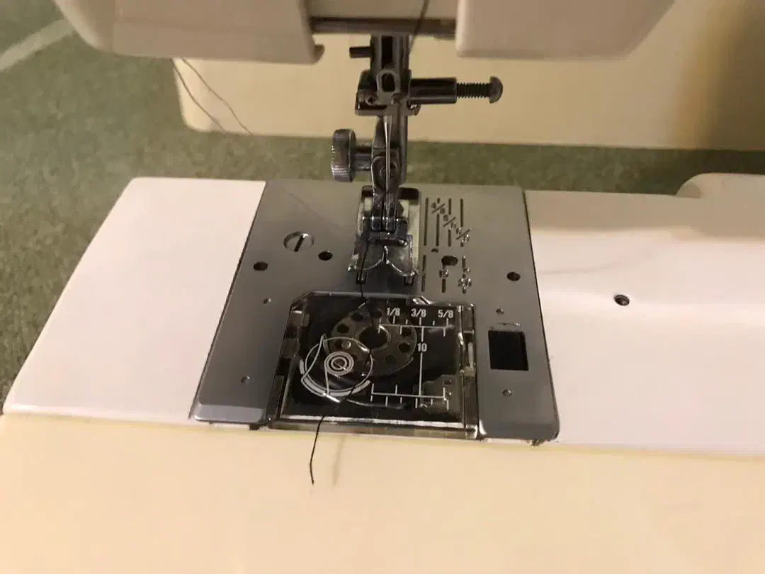 چرخ خیاطی ژانومه|چرخ خیاطی و ریسندگی|مریوان, |دیوار