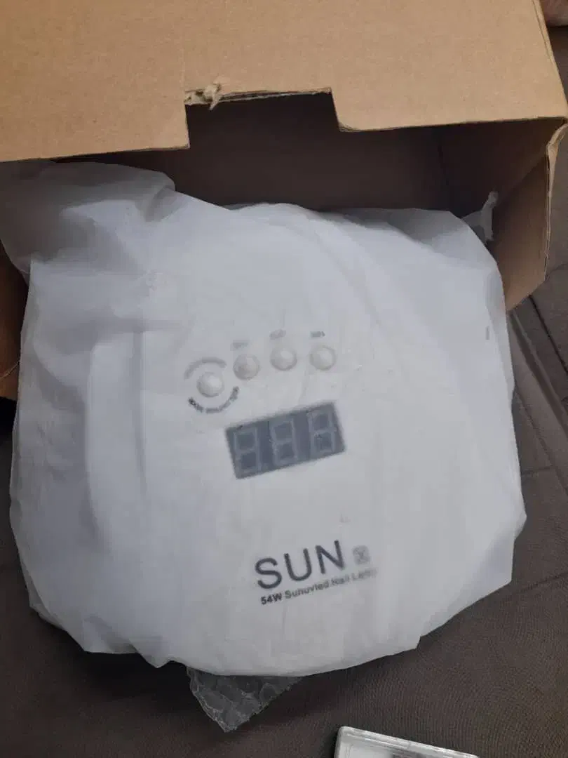 کاشت ناخن|آرایشی، بهداشتی، درمانی|تهران, امین حضور|دیوار