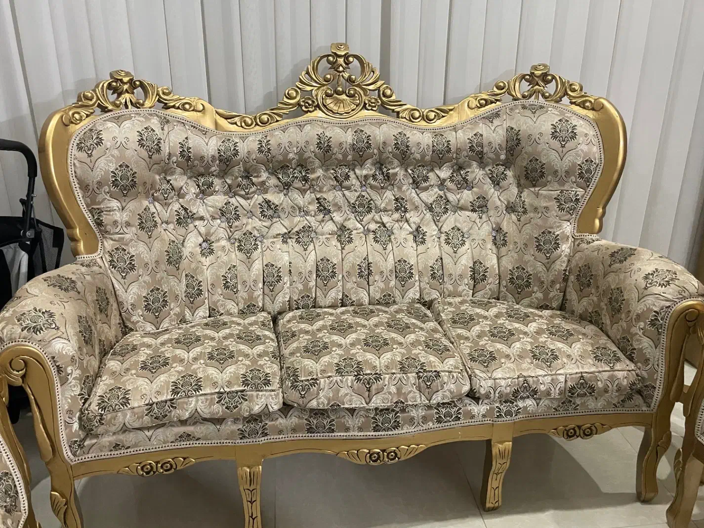 مبل سلطنتی طلایی|مبلمان خانگی و میز عسلی|قزوین, |دیوار