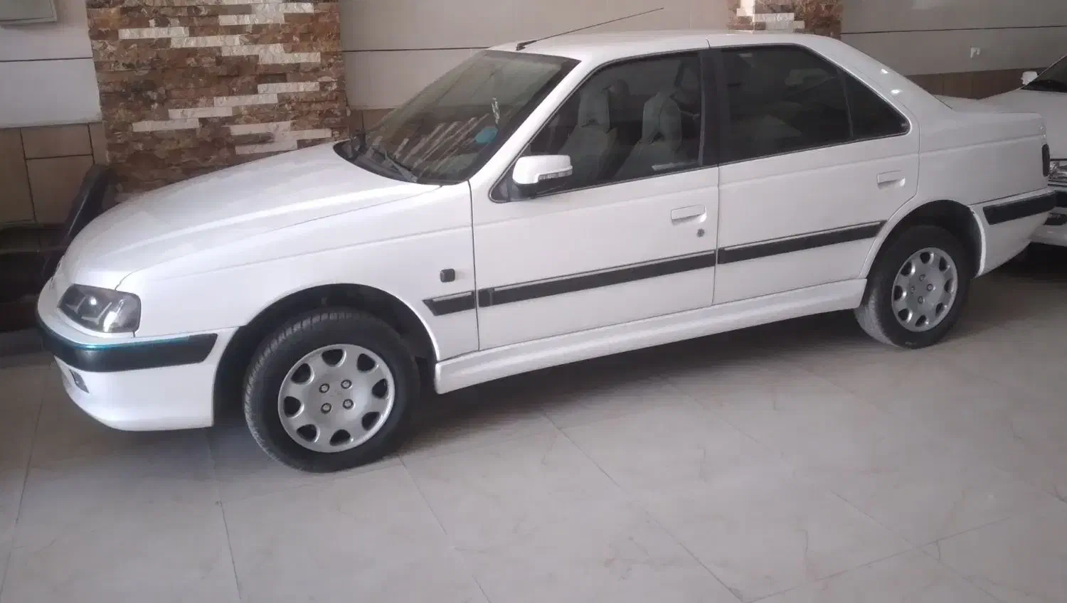 پژو پارس مدل ۹۳|خودرو سواری و وانت|بروجرد, |دیوار