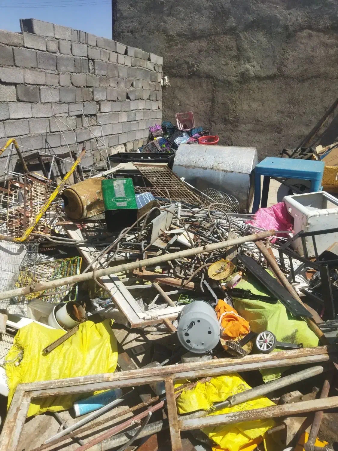 خریدهمه رقم ضایعات درمحل|عمدهفروشی|همدان, |دیوار