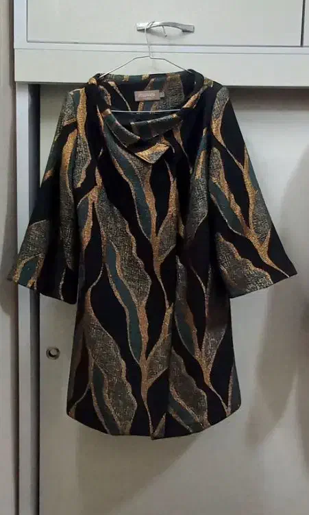 مانتو قیمت ۵۰۰۰۰۰۰تومان|لباس|تهران, بهداشت|دیوار