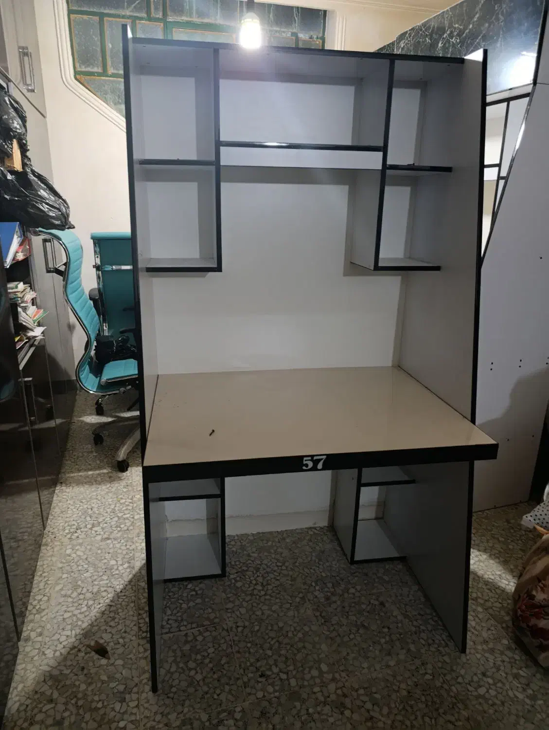 میز مطالعه..جنس خوب تمیز با کیفیت|میز تحریر و کامپیوتر|یاسوج, |دیوار