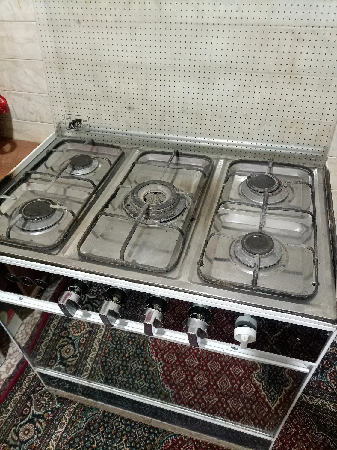 اجاق گاز پنج شعله و چرخ خیاطی|اجاق گاز و لوازم برقی پختوپز|خوی, |دیوار