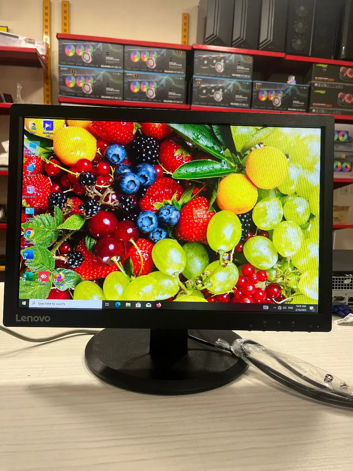 مانیتورلنوو 20 اینچ Lenovo LED IPS دوربین کامپیوتر|قطعات و لوازم جانبی رایانه|کرمانشاه, |دیوار