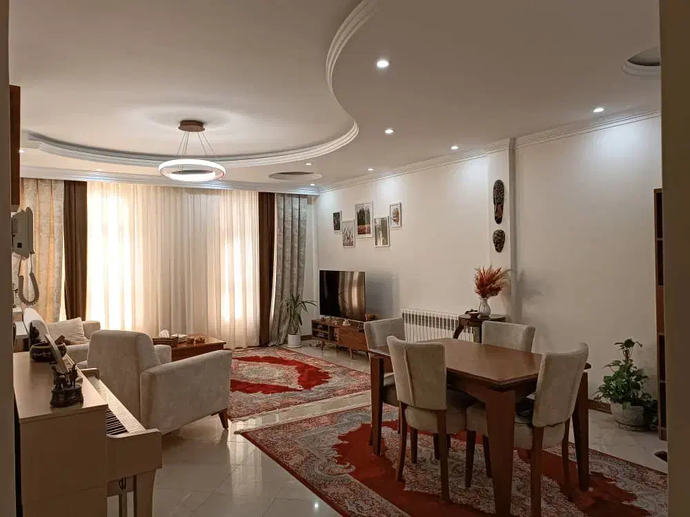 آپارتمان ۹۰ متری دو خوابه پارکینگ دار