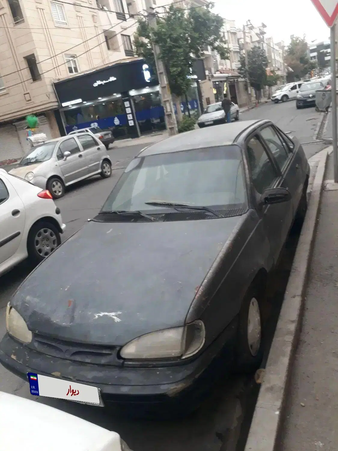 دوو ریسر|خودرو کلاسیک|اندیشه, اندیشه فاز ۱|دیوار